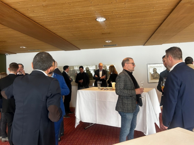 B7b996fc 29d9 4b69 bda2 8363dd64d5c8